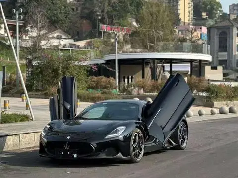 Maserati MC20 2021