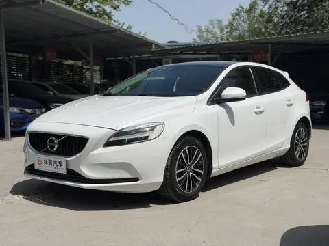 Volvo V40 2016
