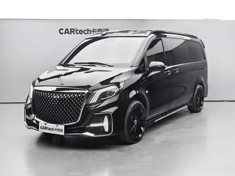 Mercedes-Benz 威霆 2023