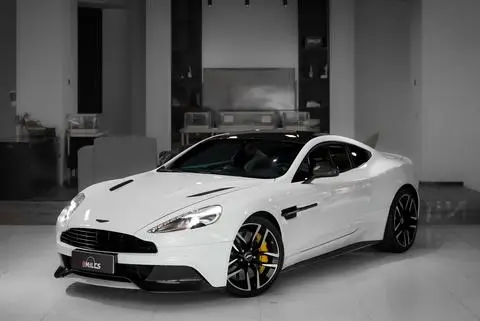 Aston Martin Vanquish 2013