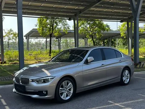 BMW 3 Series 2017 — фото 1