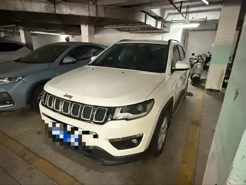 Jeep 指南者 2017