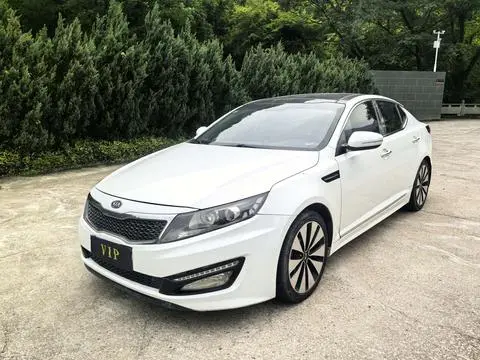 Kia K5 2011