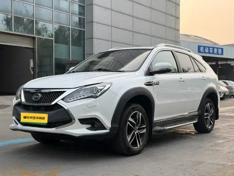 BYD Tang DM 2015