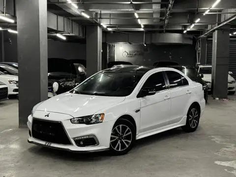 Mitsubishi 翼神 2016