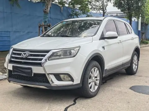 BAIC S6 2016