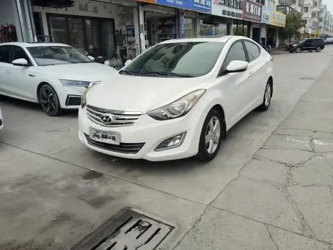 Hyundai Elantra Langdong 2012