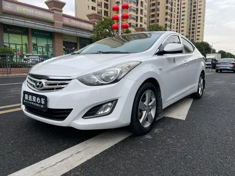 Hyundai Elantra Langdong 2013