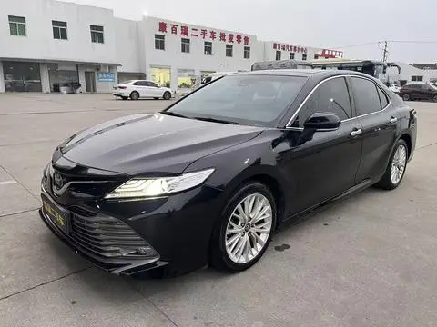 Toyota Camry 2019