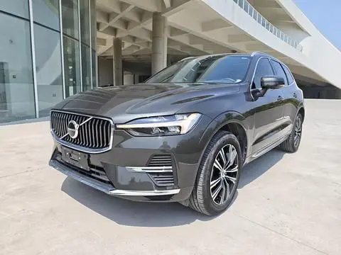 Volvo XC60 2022