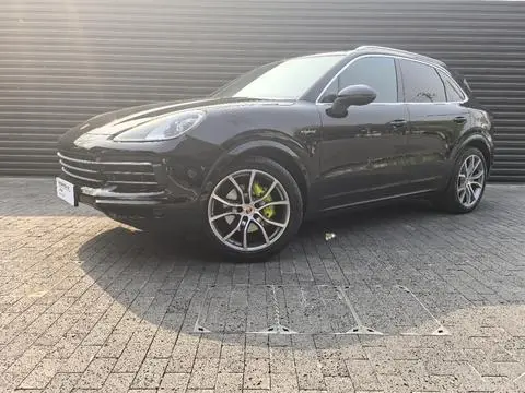 Porsche Cayenne E-Hybrid 2022