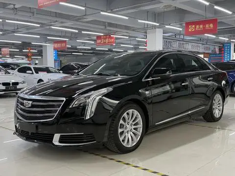 Cadillac XTS 2018 — фото 1