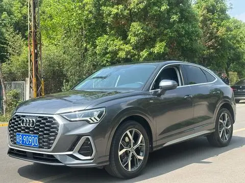 Audi Q3 Sportback 2020 — фото 1