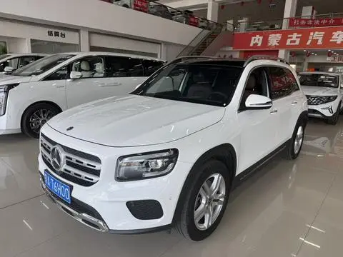 Mercedes-Benz GLB 2023