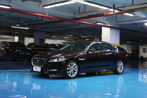 Jaguar XF 2016