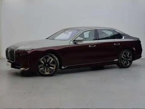 BMW i7 2023