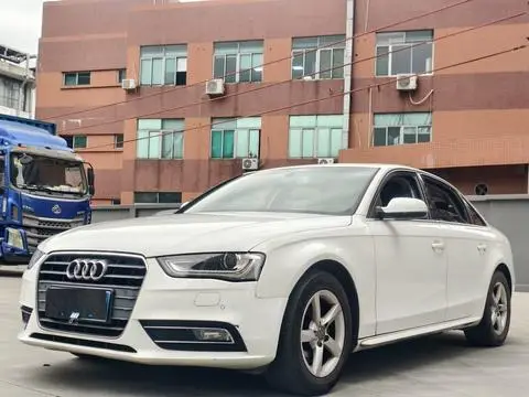Audi A4L 2015