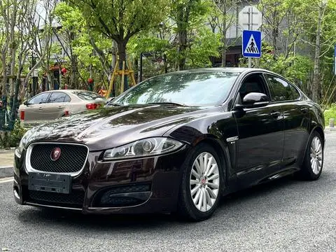 Jaguar XF 2015