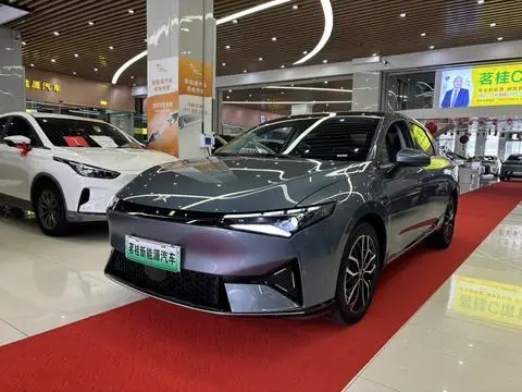 XPeng 小鹏P5 2021