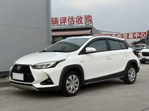 Toyota YARIS L 2022