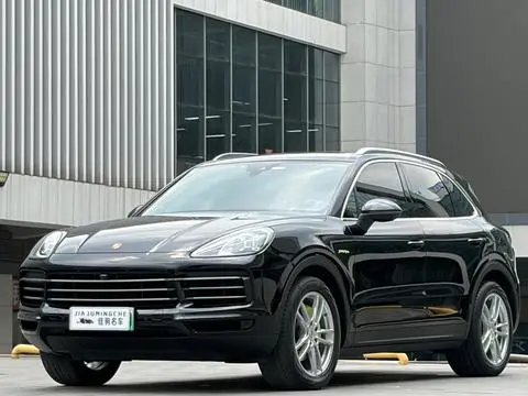 Porsche Cayenne E-Hybrid 2021