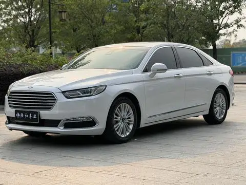 Ford 金牛座 2017