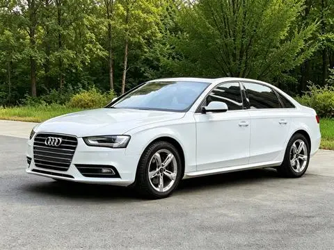 Audi A4L 2016 — фото 1