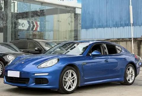 Porsche Panamera 2016