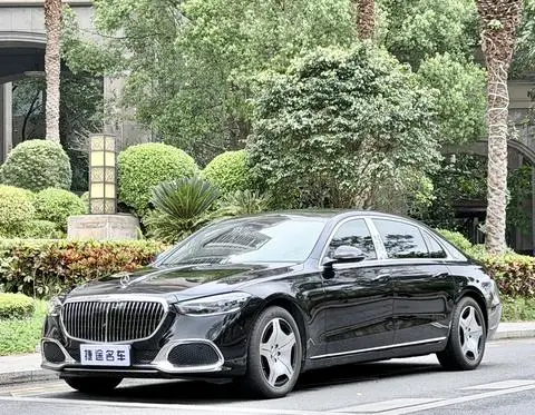 Mercedes-Benz 迈巴赫S-Class 2025 — фото 1