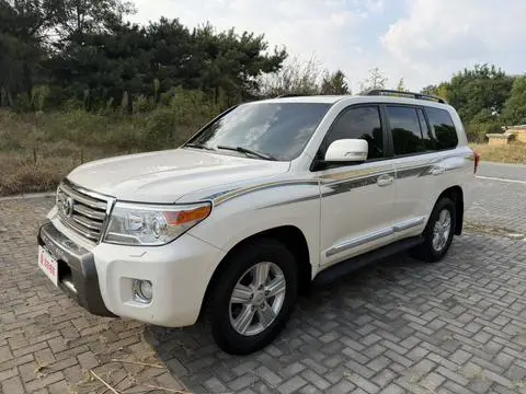 Toyota 兰德酷路泽 2012