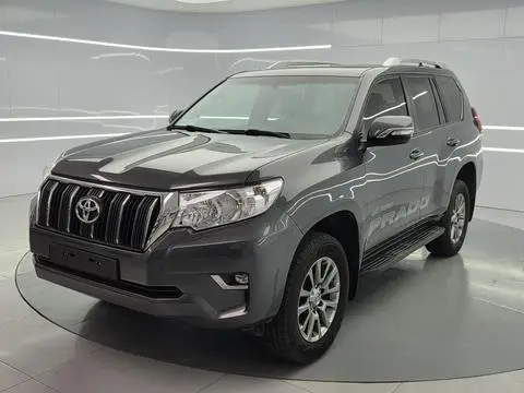 Toyota Prado 2018 — фото 1