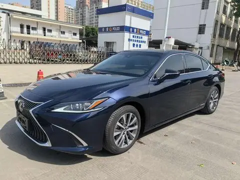 Lexus ES 2018