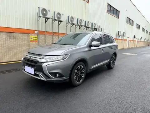 Mitsubishi 欧蓝德 2020