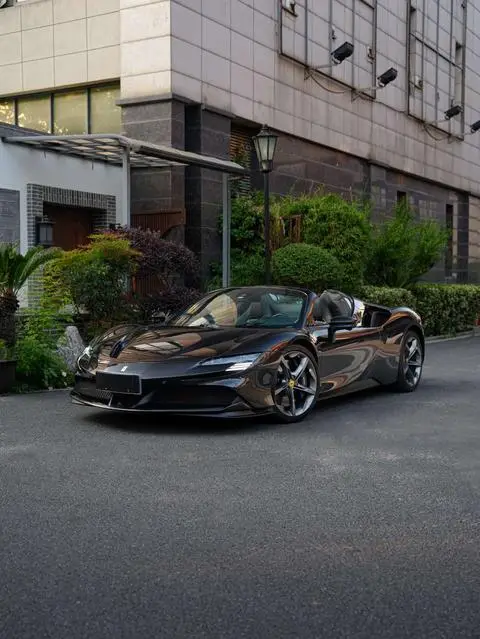 Ferrari SF90 2021