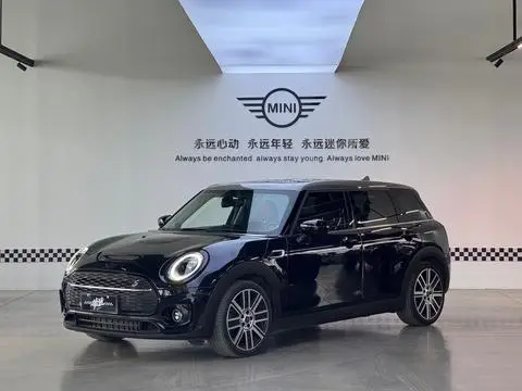 MINI CLUBMAN 2023