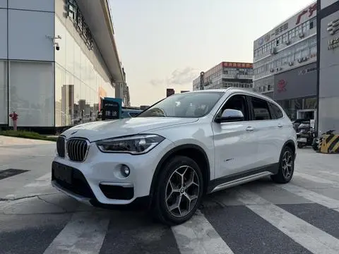BMW X1 2016 — фото 1