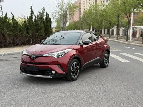 Toyota IZOA 2018 — фото 1