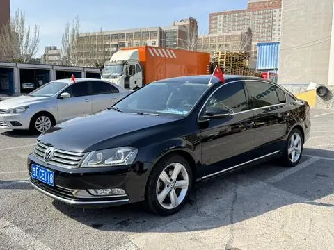 Volkswagen Magotan 2012