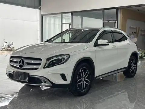 Mercedes-Benz GLA 2016