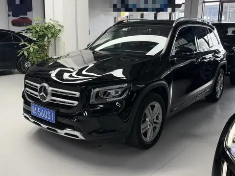Mercedes-Benz GLB 2023