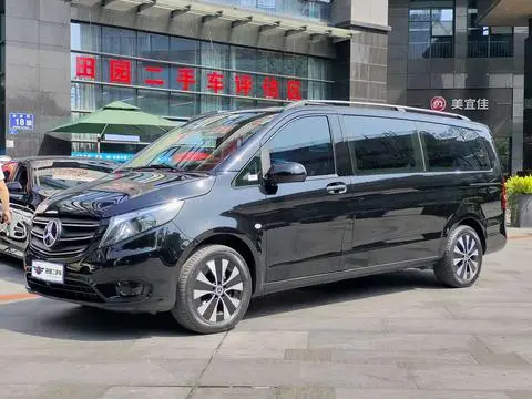 Mercedes-Benz 威霆 2023