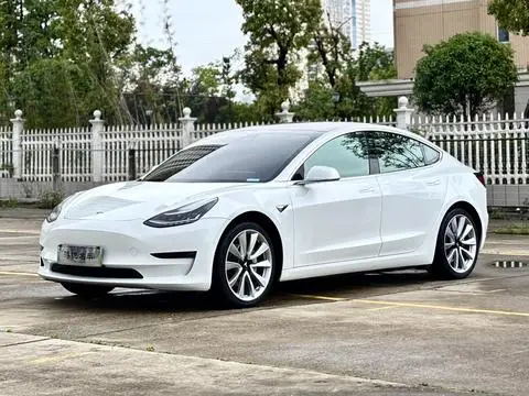 Tesla Model 3 2019