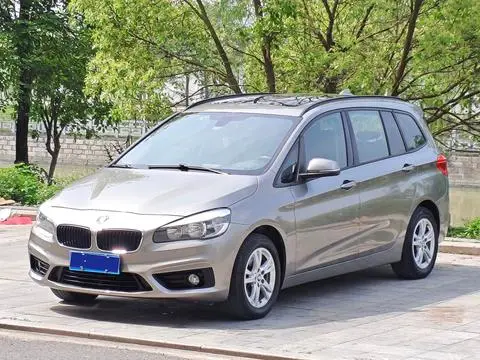 BMW 2 Series 旅行车 2016