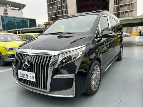 Mercedes-Benz V-Class 2022 — фото 1