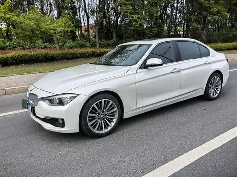 BMW 3 Series 2019 — фото 1