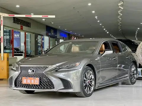 Lexus LS 2018