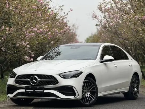 Mercedes-Benz C-Class 2024