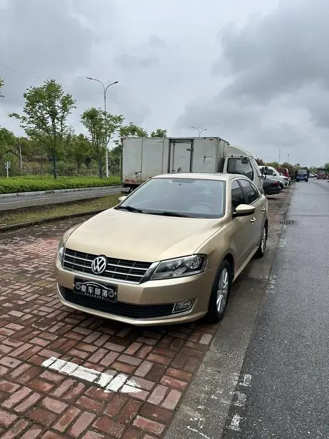 Volkswagen Lavida 2014