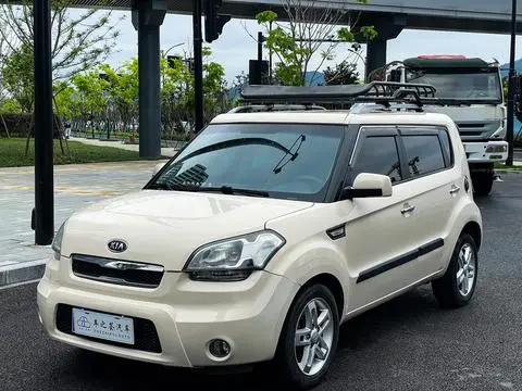 Kia 秀尔 2012