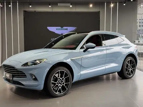 Aston Martin DBX 2023